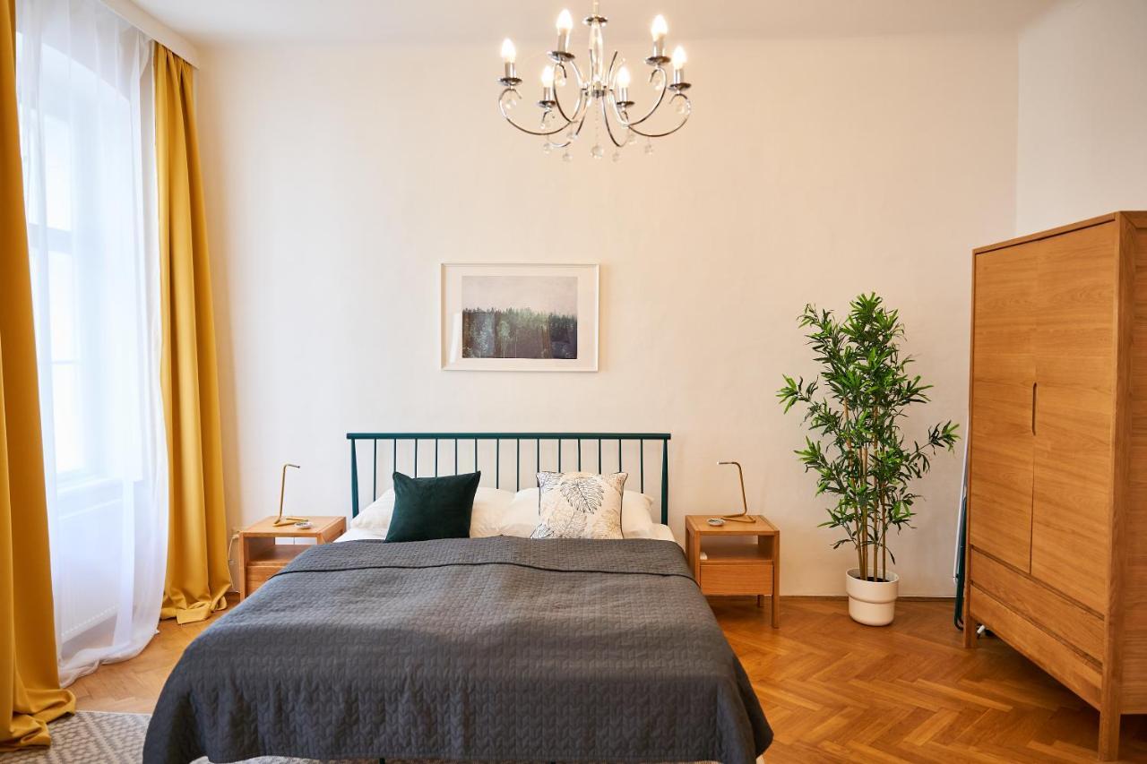 Renovated & Cozy - Close To Museumsquartier Wien Eksteriør billede
