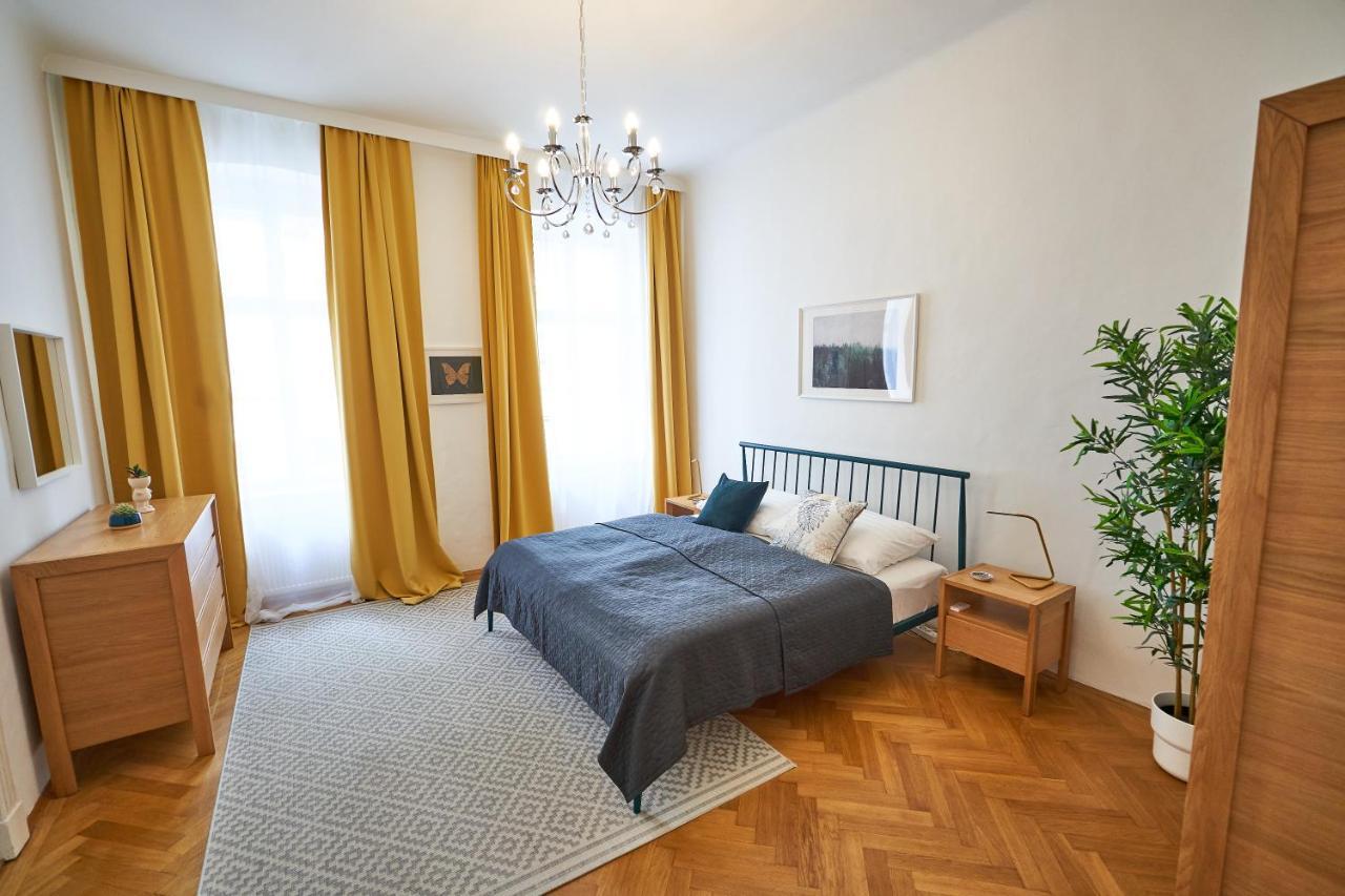Renovated & Cozy - Close To Museumsquartier Wien Eksteriør billede