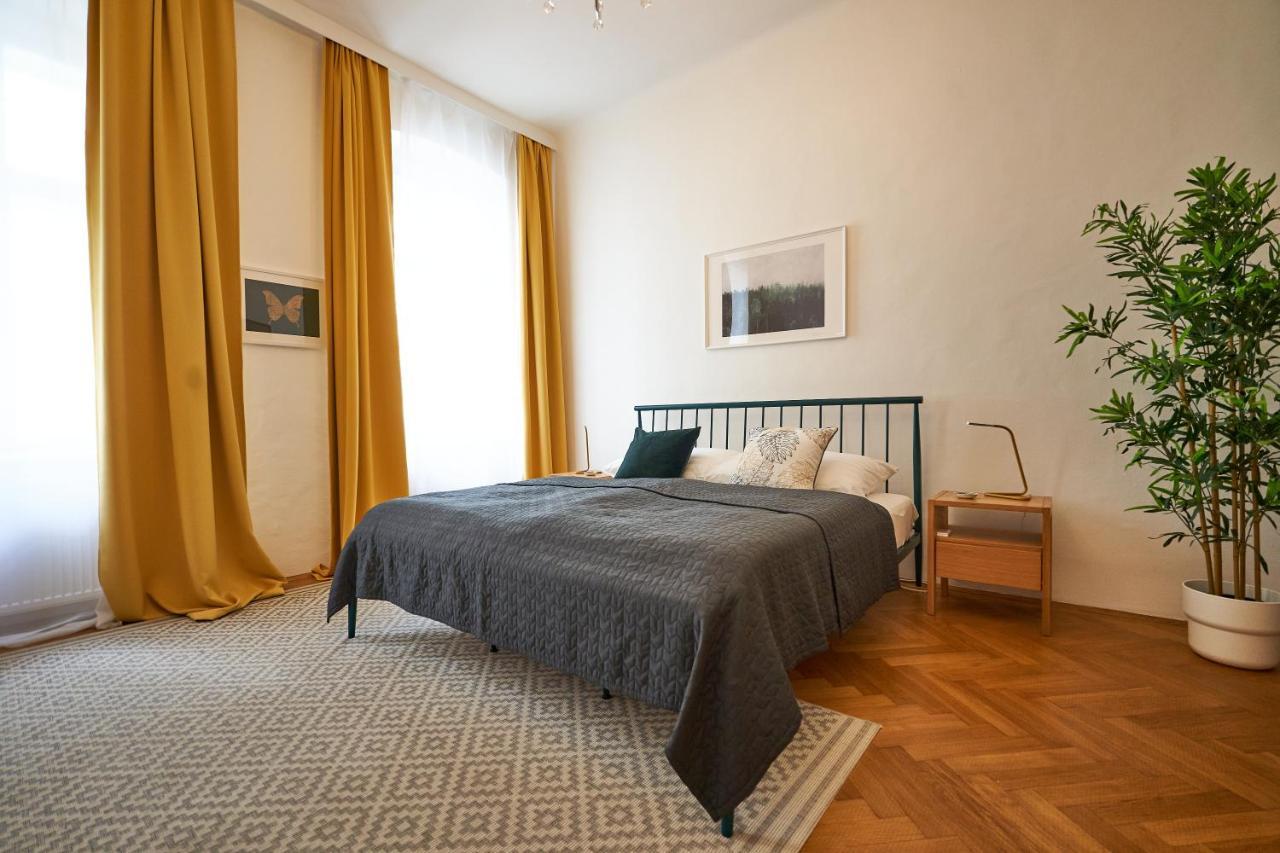 Renovated & Cozy - Close To Museumsquartier Wien Eksteriør billede